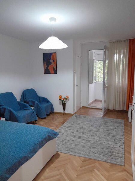 Costin Georgian, metrou,