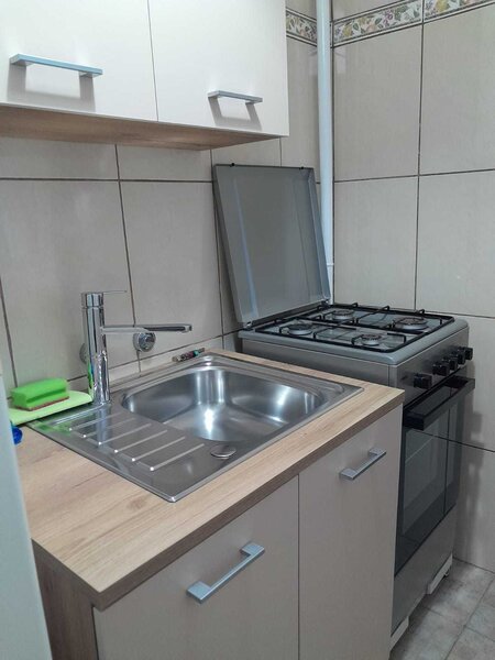 Costin Georgian, metrou,